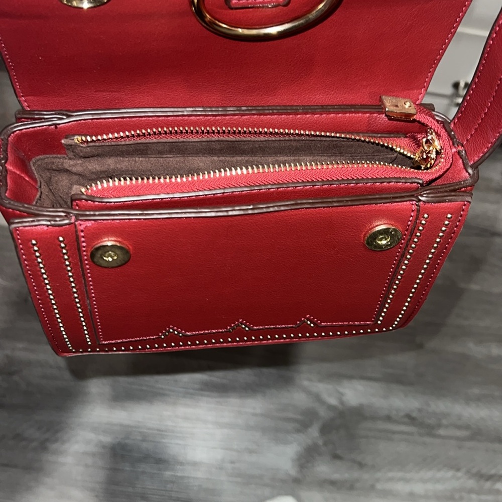 Melee Blanco vegan leather crossbody bag - Picture 4 of 9
